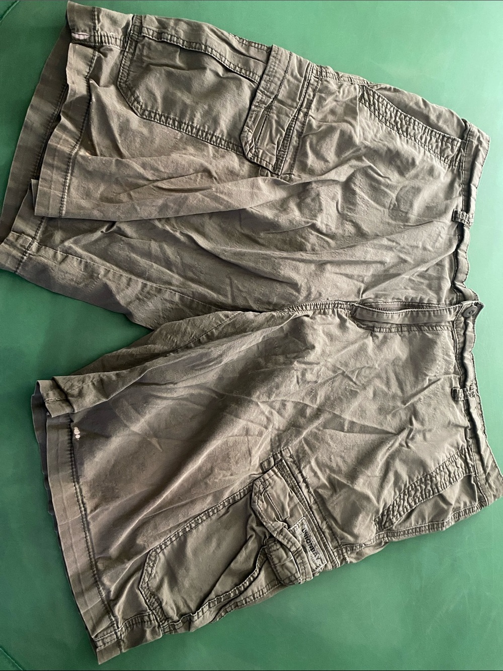 Men's Cargo Shorts - Olive Green